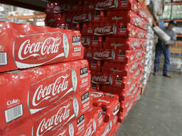 Coca Cola and other soft drinks, all varieties and sizes. wholesale
